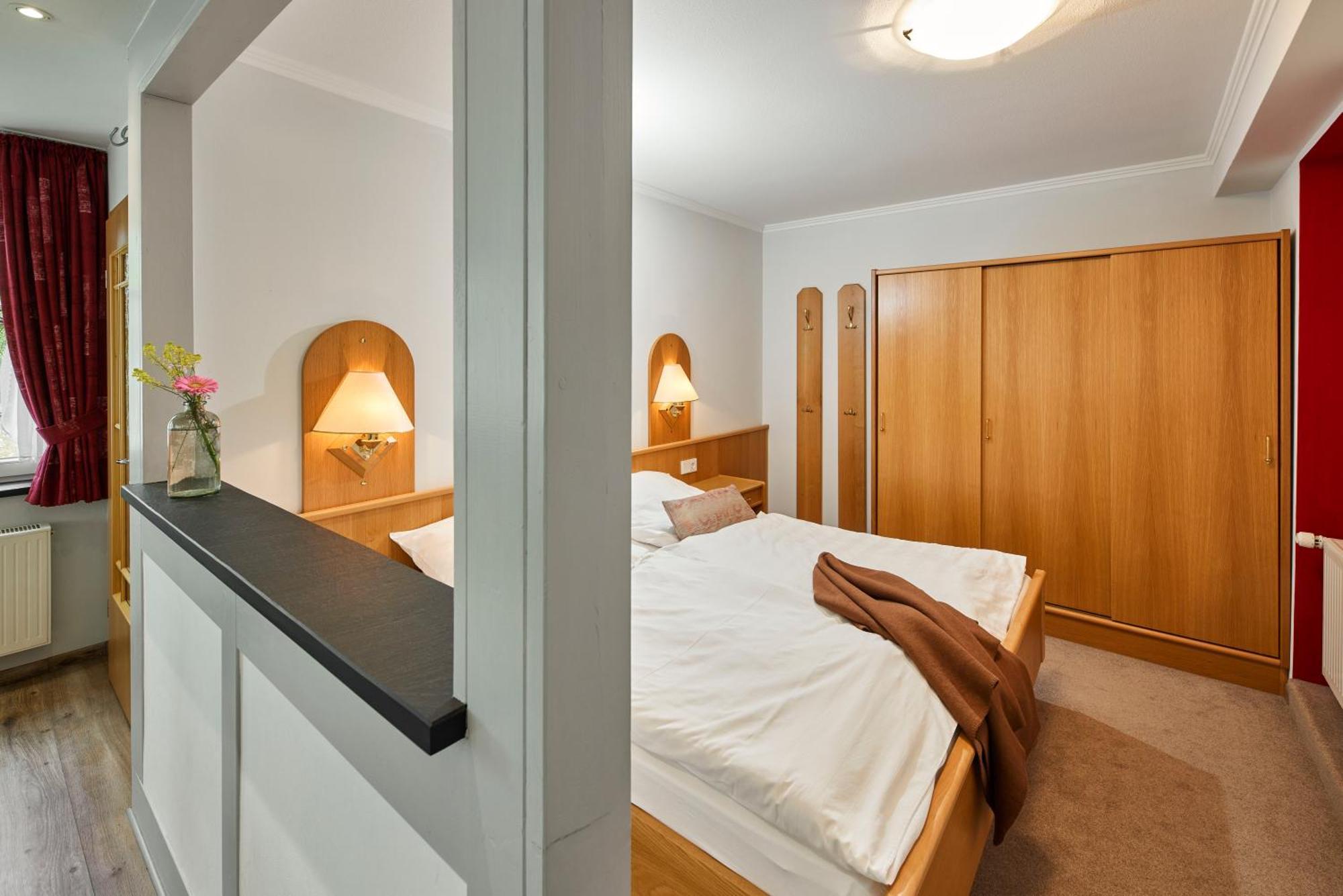 Pension Und Ferienwohnung Schuette Schmallenberg Eksteriør bilde